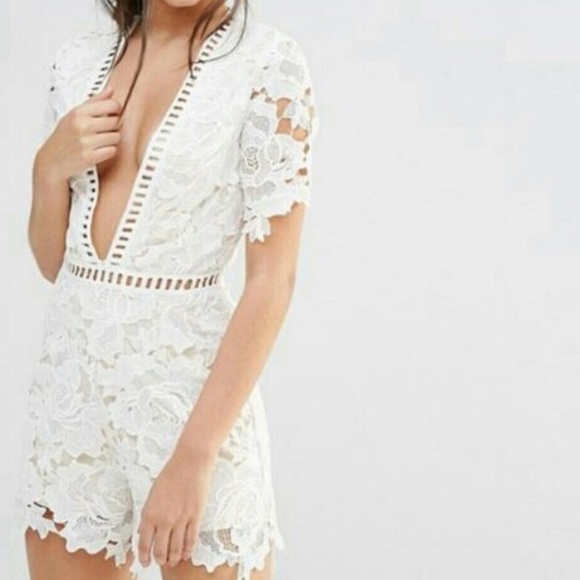 Missguided Dresses & Skirts - Misguided White lace kimono sleeve romper.